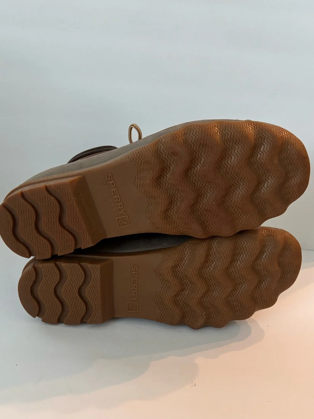 Sperry durable brown